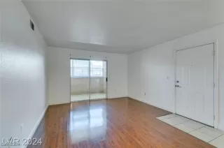 Photo #2: 2630144 Listing 