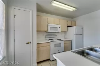 Photo #6: 2630144 Listing 