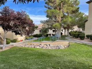 Photo #4: 2630167 Listing