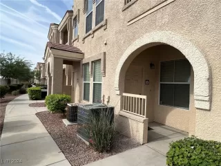 Photo #2: 2630187 Listing 