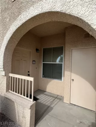 Photo #3: 2630187 Listing 