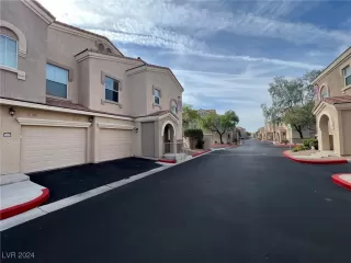 Photo #4: 2630187 Listing 