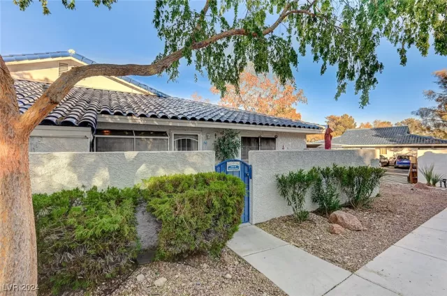 MLS: 2630212 Condo For Sale