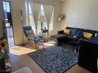 Photo #3: 2630213 Listing