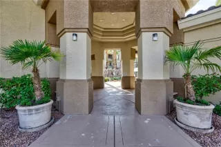 Photo #3: 2630277 Listing 