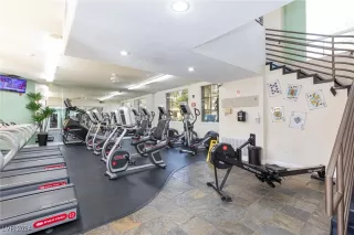 Photo #5: 2630277 Listing 