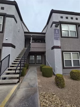 Photo #1: 2630284 Listing 