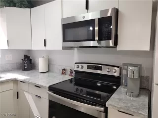 Photo #5: 2630292 Listing 