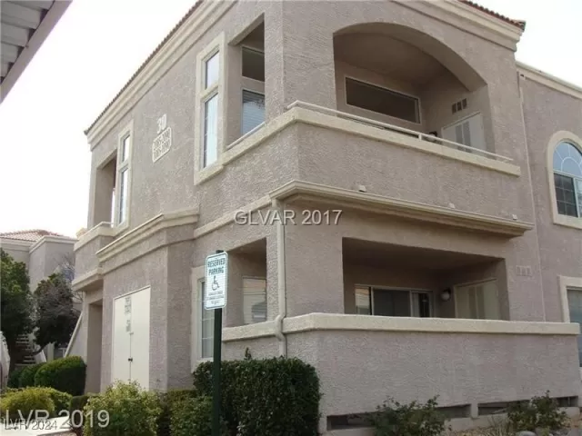 MLS: 2630298 Condo For Sale