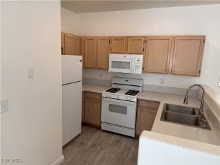 Photo #2: 2630324 Listing 