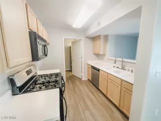 Photo #1: 2630387 Listing 