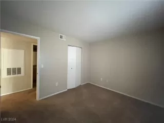 Photo #5: 2630400 Listing 