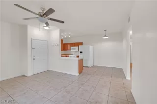 Photo #6: 2630401 Listing 