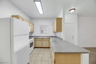 Photo #4: 2630422 Listing