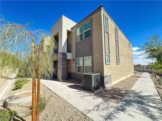 Photo #1: 2630426 Listing 