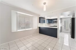 Photo #3: 2630427 Listing 