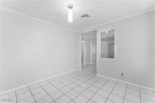 Photo #5: 2630427 Listing 