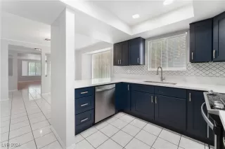 Photo #6: 2630427 Listing 