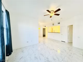 Photo #3: 2630459 Listing