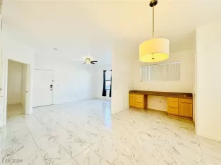 Photo #6: 2630459 Listing