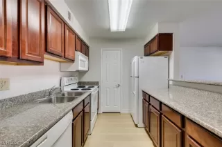 Photo #3: 2630487 Listing 