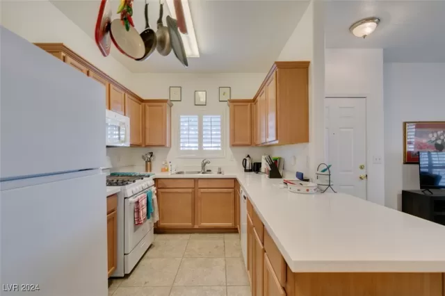 MLS: 2630488 Condo For Sale