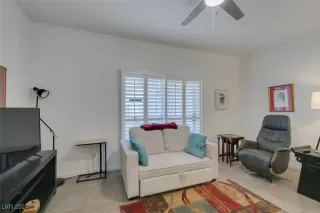 Photo #5: 2630488 Listing