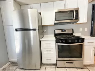 Photo #3: 2630500 Listing 