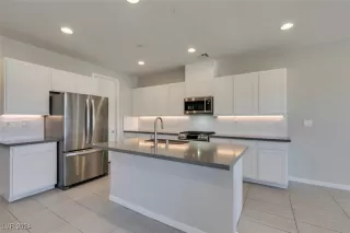 Photo #5: 2630501 Listing 
