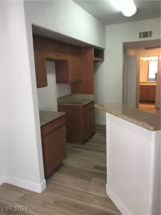 Photo #6: 2630515 Listing