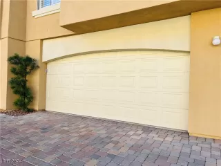 Photo #3: 2630528 Listing 