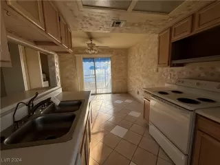 Photo #6: 2630532 Listing