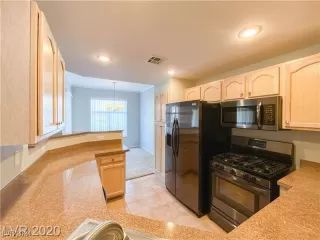 Photo #6: 2630541 Listing 