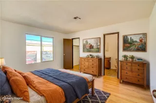 Photo #5: 2630563 Listing