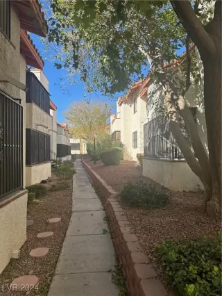 Photo #1: 2630594 Listing 