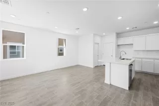 Photo #4: 2630626 Listing 