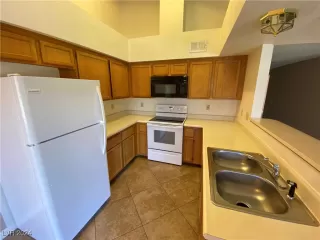 Photo #3: 2630650 Listing 