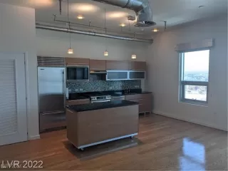 Photo #2: 2630724 Listing 