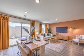 Photo #4: 2630739 Listing