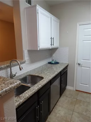 Photo #3: 2630744 Listing