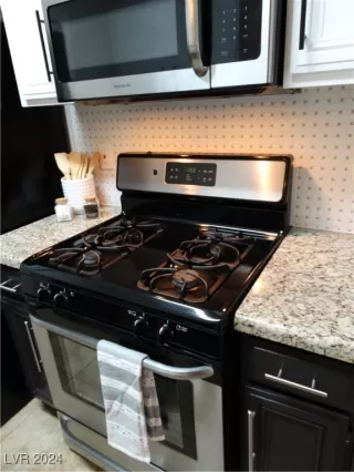 Photo #4: 2630744 Listing