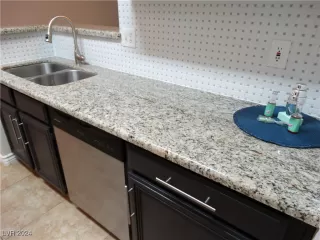 Photo #5: 2630744 Listing