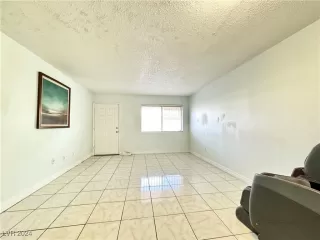 Photo #2: 2630748 Listing