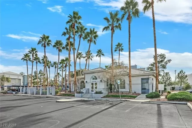 MLS: 2630766 Condo For Sale