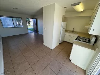 Photo #6: 2630788 Listing