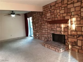 Photo #4: 2630789 Listing