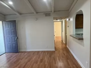 Photo #6: 2630797 Listing 