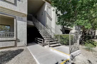 Photo #2: 2630816 Listing