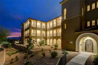 Photo #2: 2630832 Listing 