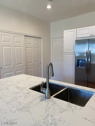 Photo #3: 2630836 Listing 